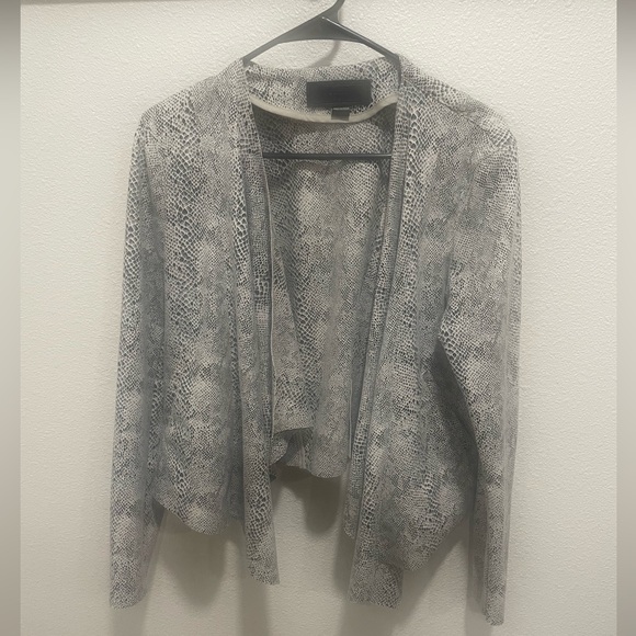 Blank NYC Sweaters - Blank NYC Black and White Patterned Women's Cardigan